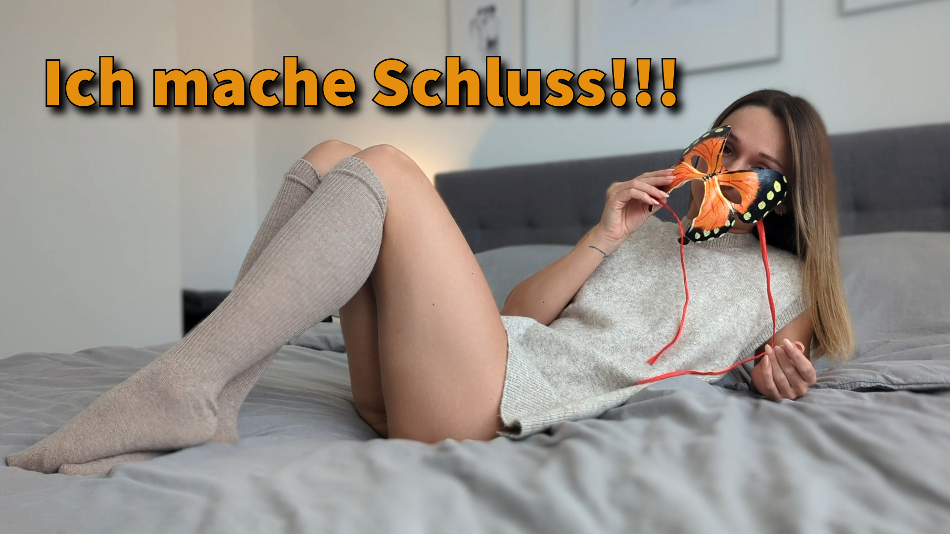 .... mit der Maske!!!
Ich habe mich nach langer Überlegung dazu entschlossen, die Maske jetzt komplett fallen zulassen und dir neben meinem Körper nun auch mein Gesicht zu zeigen.
Gefalle ich dir?