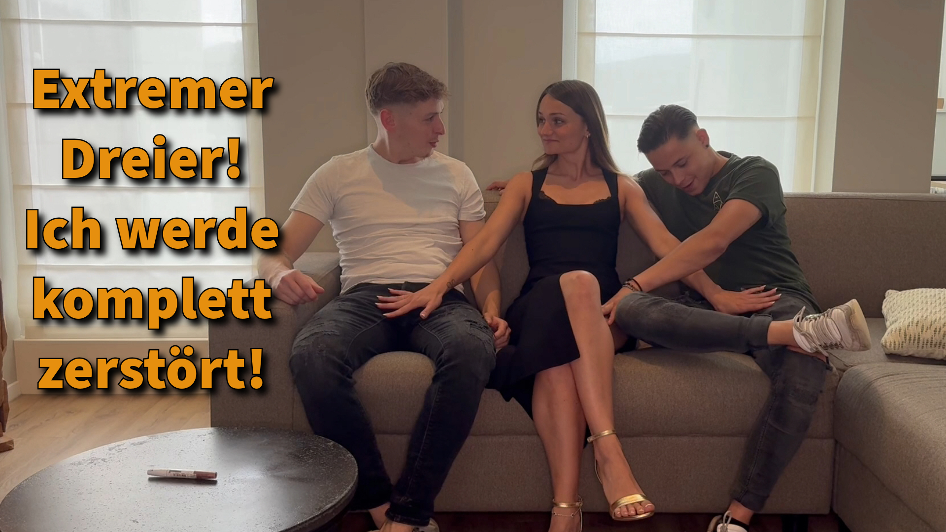 Eigentlich möchte ich heute Abend mit meinen Freunden ein bisschen feiern gehen, doch mein Mitbewohner hat eine bessere Idee. Wir fangen einfach schonmal Zuhause an, denn sein Kumpel ist auch schon da. Umgeben von zwei heißen Boys kommt mir aber schnell was anderes in den Sinn. Ich bin total geil und möchte die beiden Schwänze in mir spüren! Ich glaube die zwei machen das nicht zum ersten Mal, denn sie haben keinerlei Hemmungen und nehmen mich komplett auseinander! Irgendwie stehe ich aber total darauf so hart ran genommen zu werden, auch wenn ich danach glaube ich nicht mehr laufen kann und meine Muschi komplett mit Sperma vollgepumt ist!