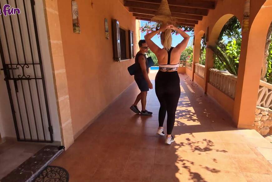 Beim F**kNESStrainer die Hose geplatzt - der Typ STOPFT mir das L**h direkt von Lady-Tamara pic1