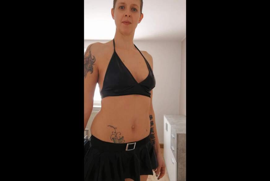 Sexy-Dany: Meine geile Dessous Show - Teil 1