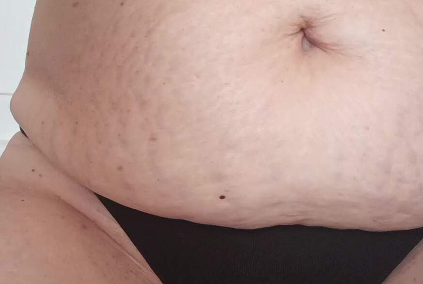 Sexylady7: Spiele im Badezimmer schön an meine Perle für dich