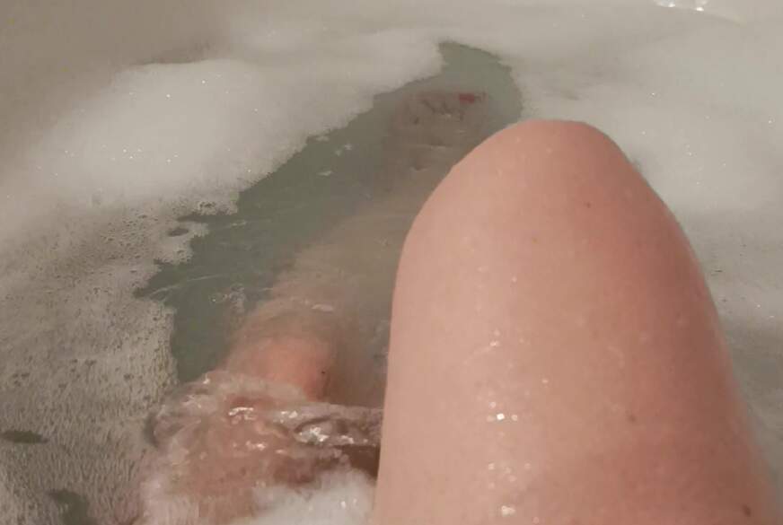 Sexylady7: Frisch aus der Badewanne...