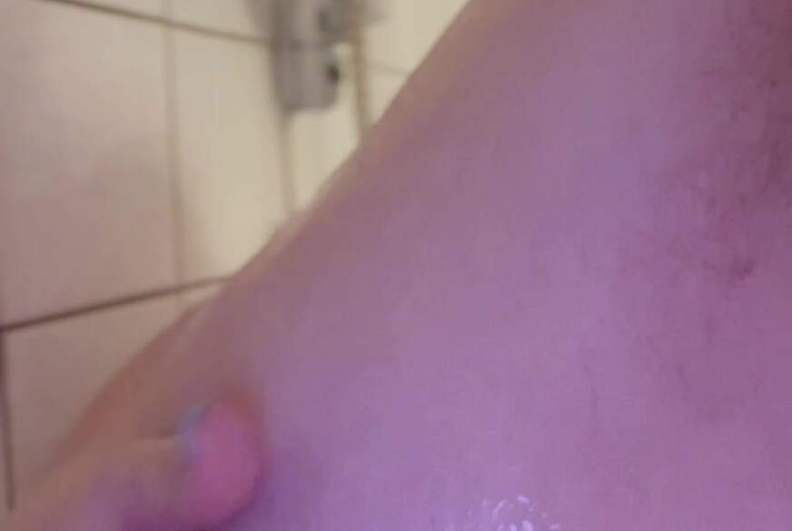 LoreensKiss: Ich bin Duschen ... Kommst du mit