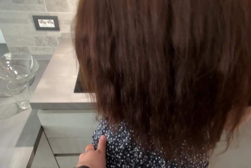 Ellynora: Eheh**e auf dem Küchentisch b*****t