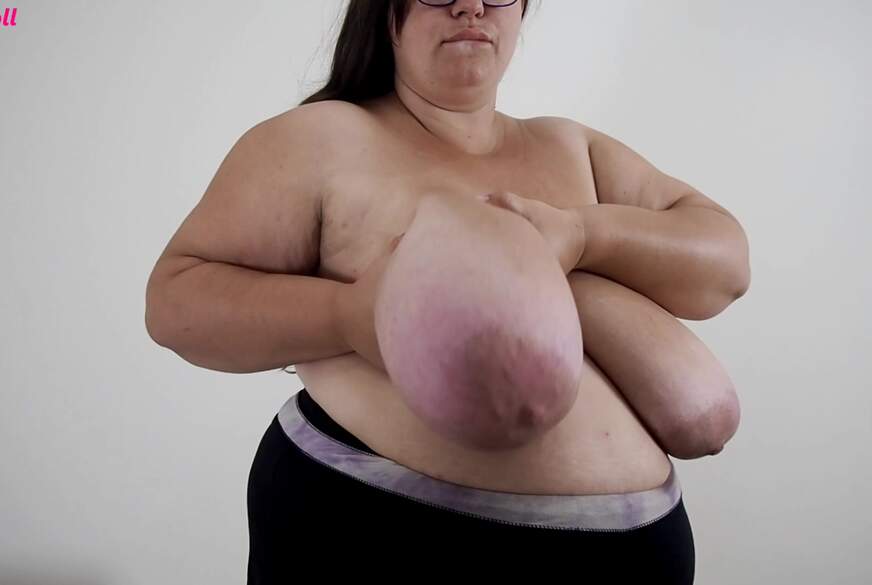 NinaDoll: Griffige Titten