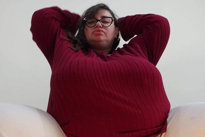 NinaDoll: tease u with my red sweater