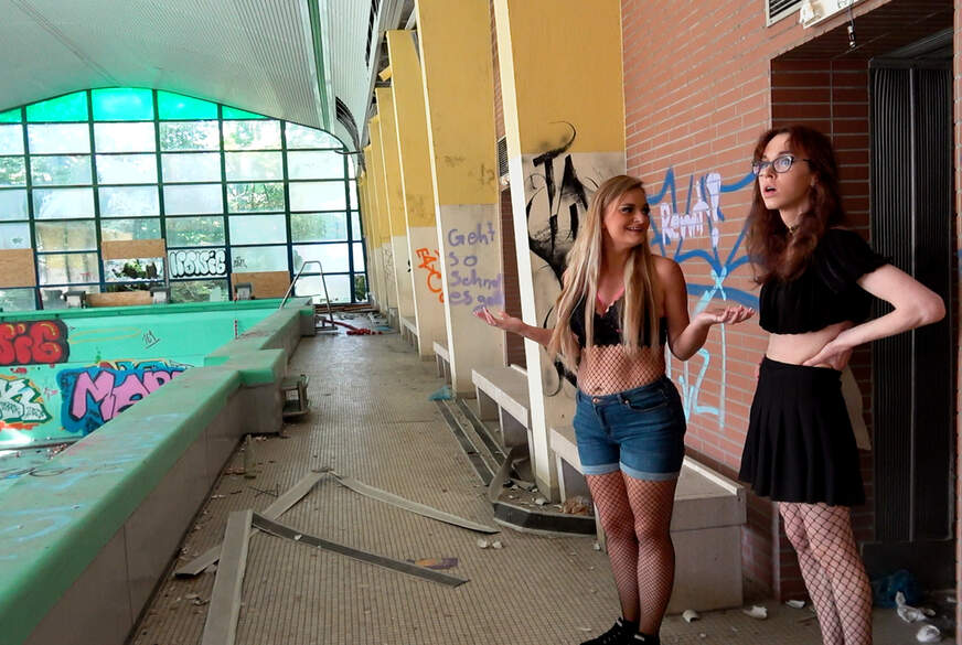 BETRETEN VERBOTEN? TRANS SEX IM VERLASSENEN SCHWIMMBAD?! LOST PLACE S****a P***y?! von Lina-Mila