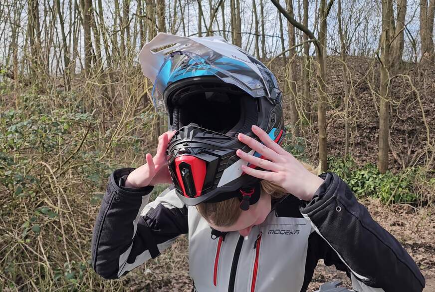 Special Video Die Maske fällt! von Bikergirl-97