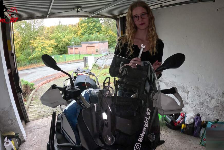 Bikergirl-97: Geiles Handwerk! Ich nehme dich mit zum Schrauben!