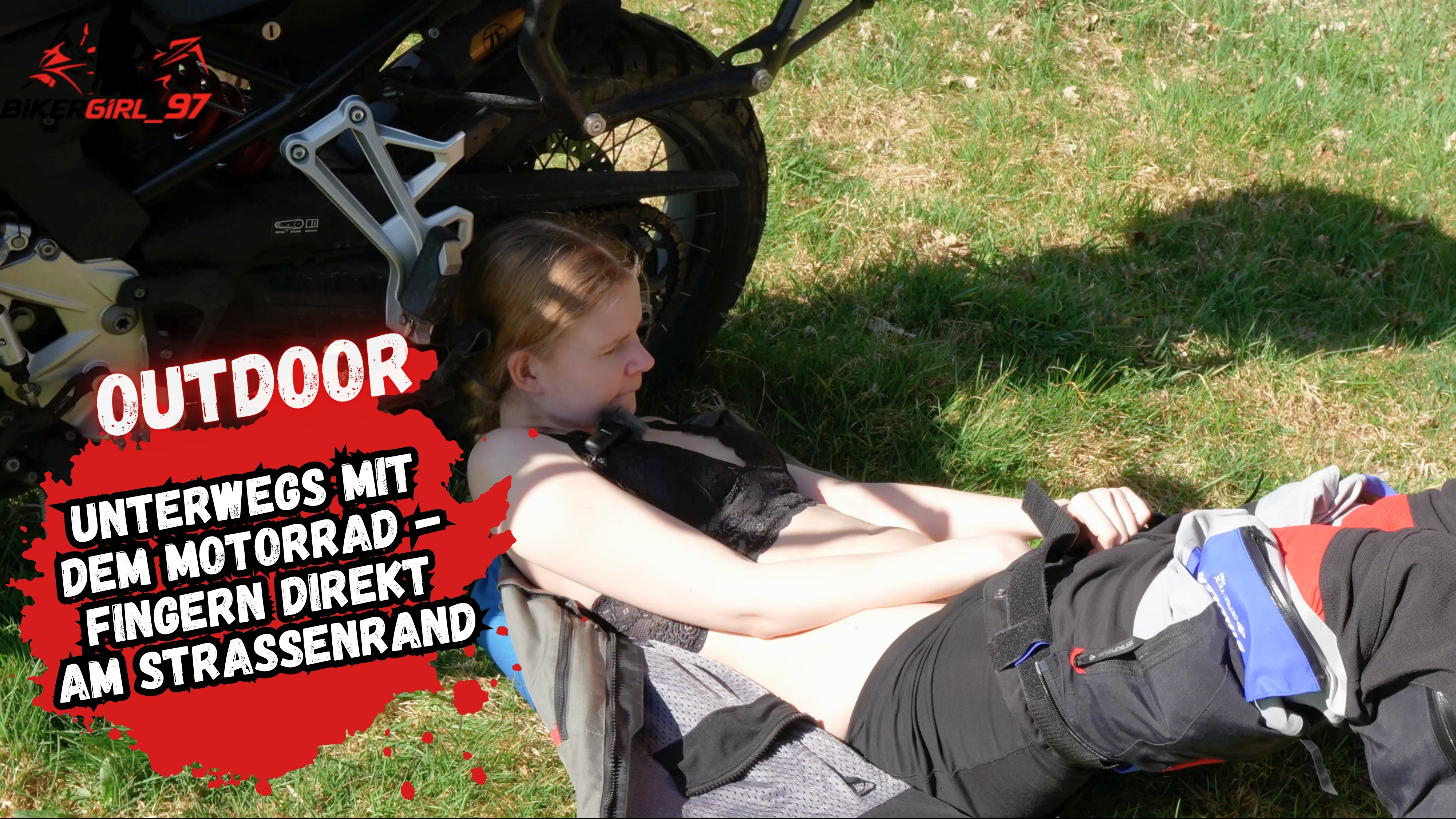 Heimlich auf Bikertour gefingert bis zum Doppel Orgasmus Was gibt es schöneres! 
Gutes Wetter, Motorradfahren und es sich dann noch so richtig geil besorgen! 

Da habe ich glaube ich alles richtig gemacht!

Und wie ich gekommen bin! Sowas von intensiv und das auch noch 2 mal hintereinander!

Danach musste ich dann auch noch kurz meine blase ein wenig entleeren!^^