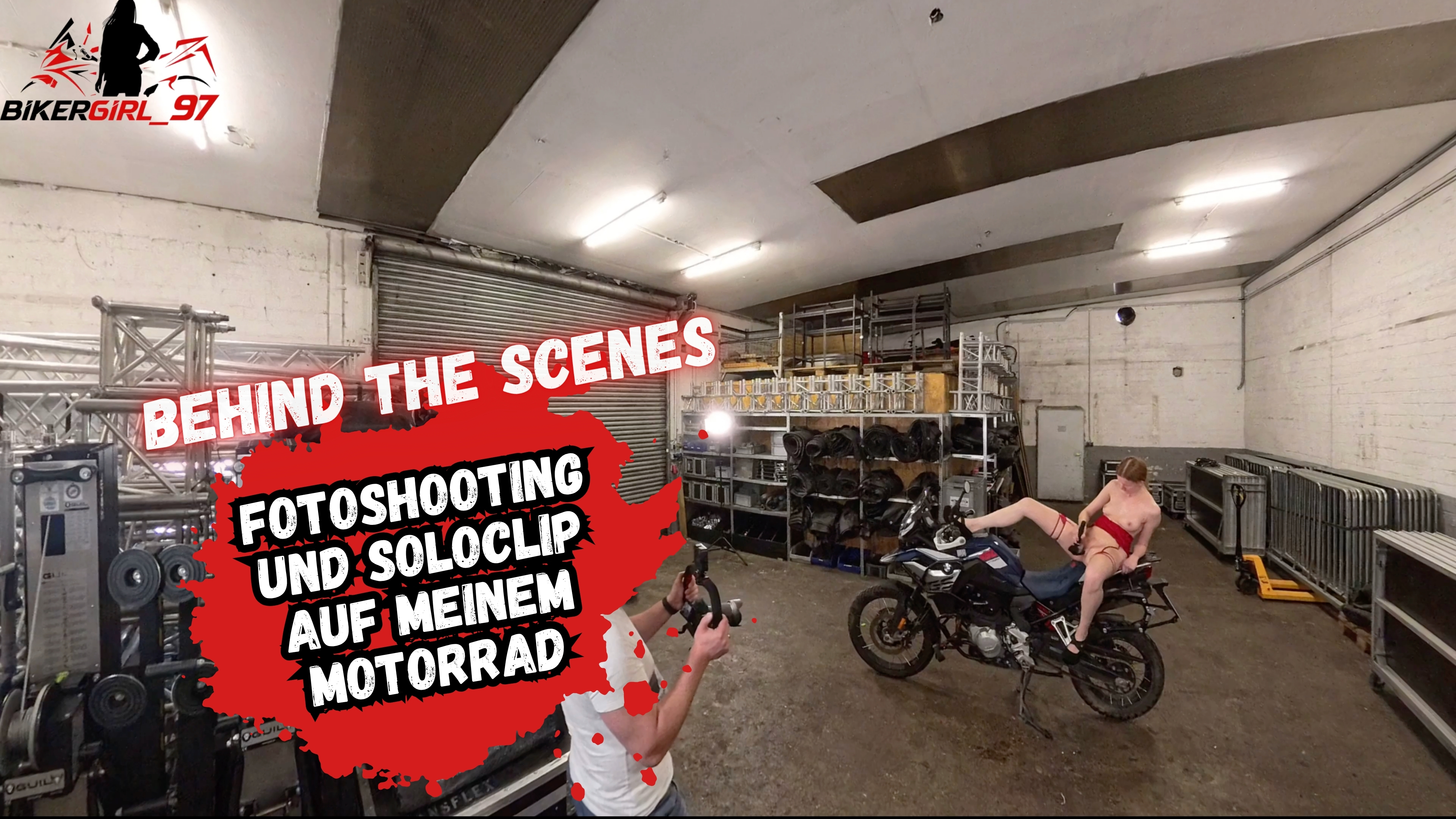 Hinter den Kulissen beim Shooting und Porno Dreh! Du wolltest schon immer mal wissen, wie ein Shooting oder eine Solo Clip von mir entsteht? Dann schau dir das Video an. Hier kannst du hinter die Kulissen schauen und ganz private Einblicke bekommen!