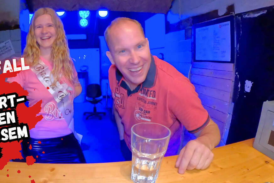 J**ggeslinnen Abschied wird zur F*******k Party! Kondom bleibt in von Bikergirl-97