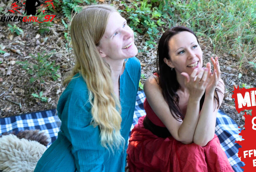 Bikergirl-97: Wikinger J******uen wird die Unschuld rausg*****t und b****t zurück gelasse