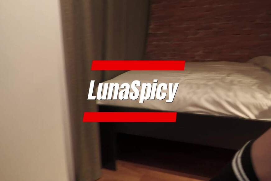 LunaSpicy hat zum ersten Mal einen A**lplug ausprobiert von LunaSpicy