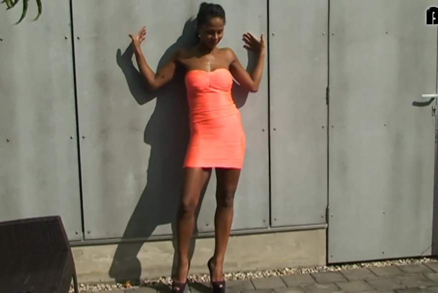 Mit nichts unter dem Kleid! von Alexandra-Pink