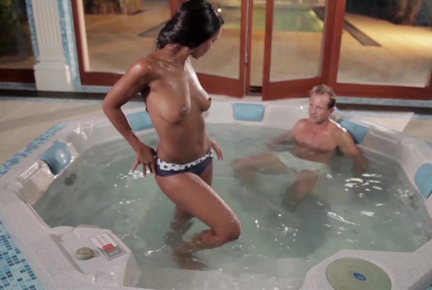 Fremdb******g im öffentlichen Whirlpool! von Alexandra-Pink