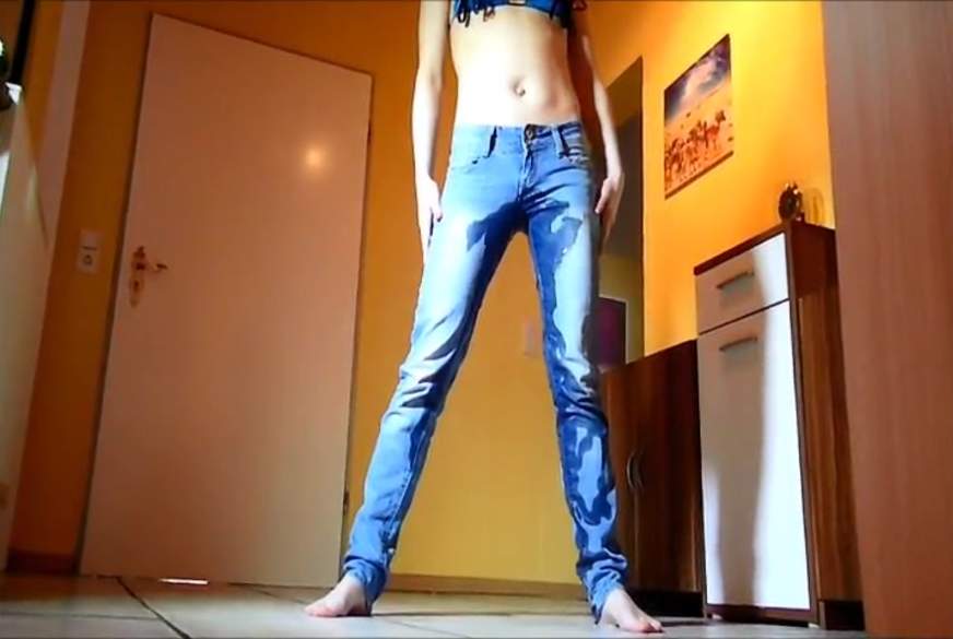 in meine jeans pipi von Dirty-Sindy pic2