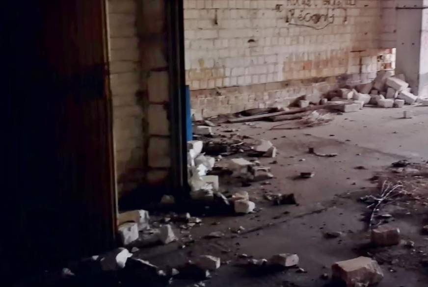 Dreister Outdoor-B**wjob beim Zirkus von AshleeCox pic2