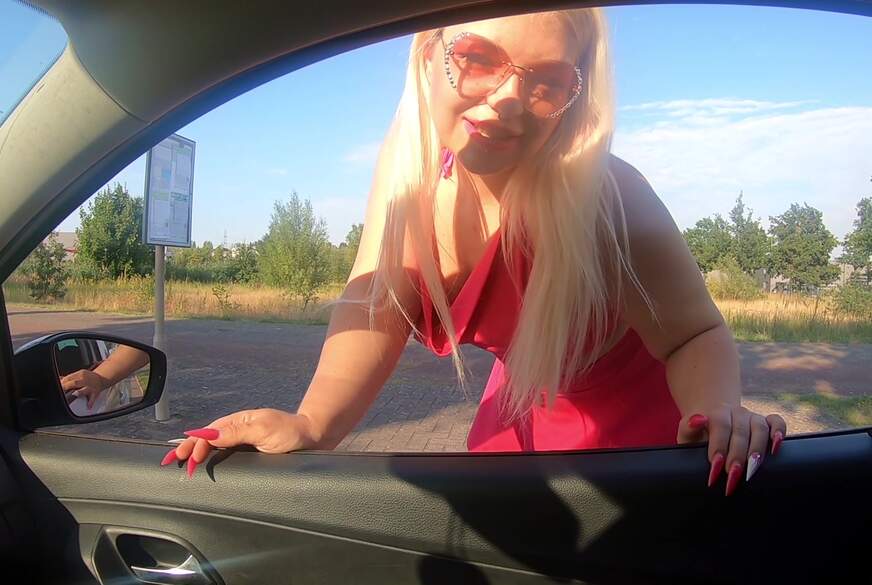 MariellaSun: Gierig nach B**wjobs!