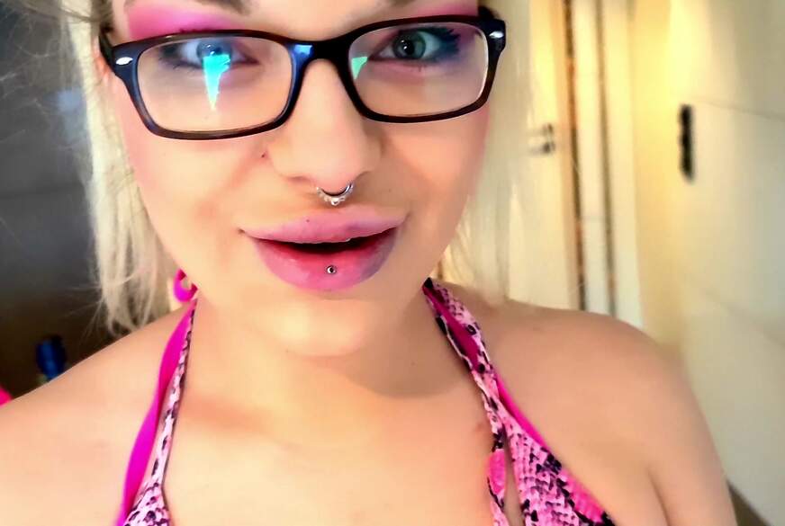 MariellaSun: Frisch aufgespritzte Lippen B**wjob!