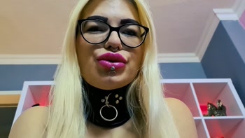 Nylon Footjob Close Up!