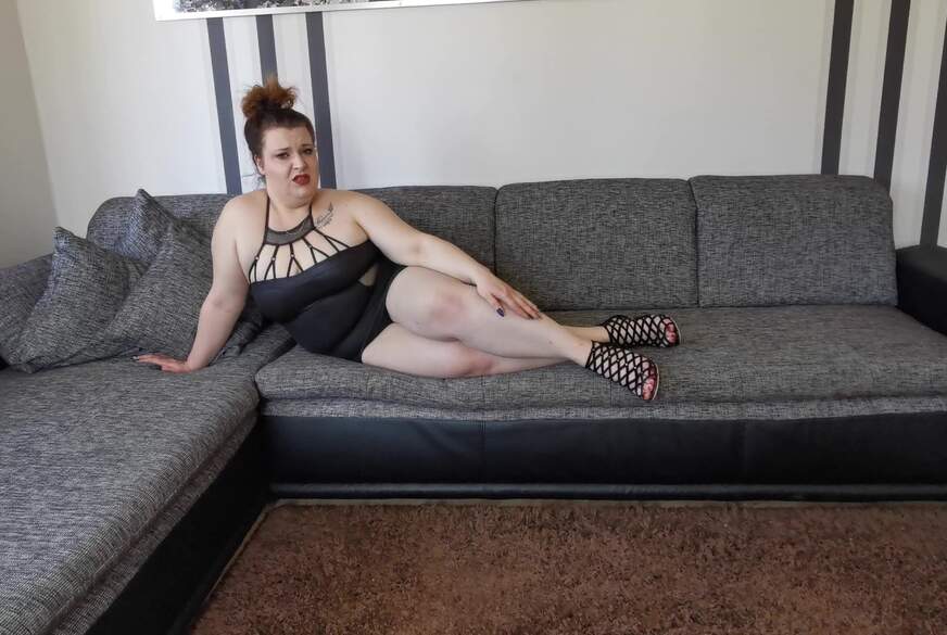 Erbärmlicher Zehenlutscher! von CashladyJacky pic1