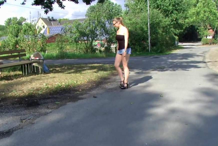 Blanke F***e Outdoor von sexy-engel pic3