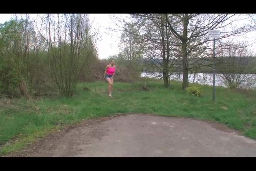 sexy-engel: Röckchen hoch und a*******t