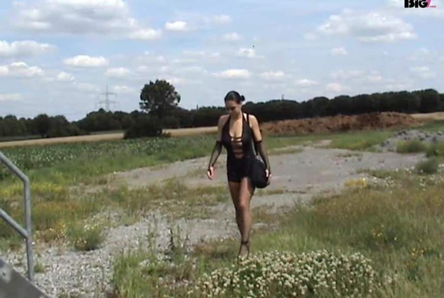sexy-engel: Outdoor AO g*****t