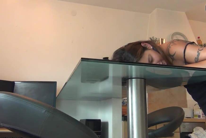 LisaHexxx: 18 Jähriger f***t mich fast B********s