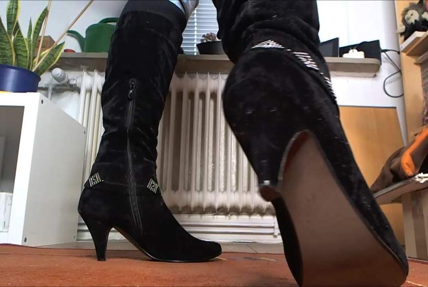 CashLadyVivian: Die Stiefelparade! Teil 2