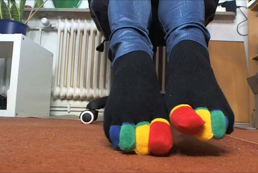 Meine süssen Zehensocken! 3 von CashLadyVivian pic2