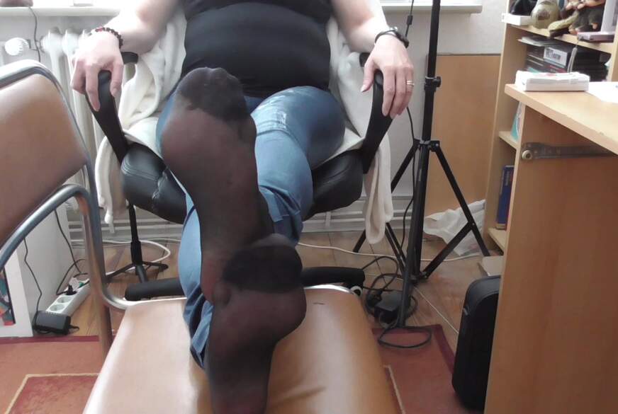 Anbetung Nylonfüsse 1! 2024 von CashLadyVivian pic1