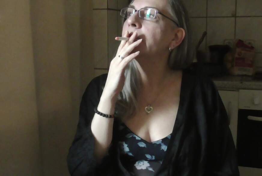 Rauchen 5! 2025 von CashLadyVivian pic2