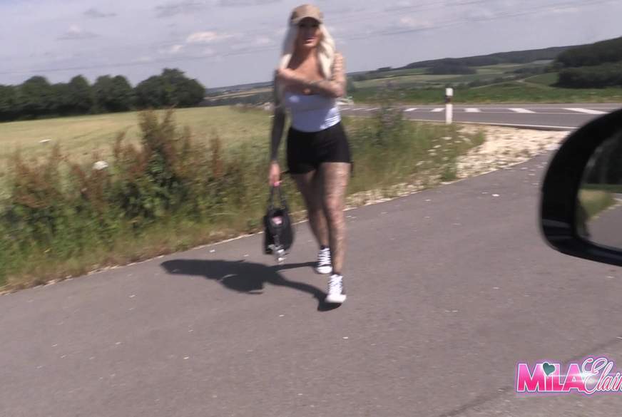 MilaElaine: Mitfahrgelegenheit! Notgeiler Voyeur b*****t mich!