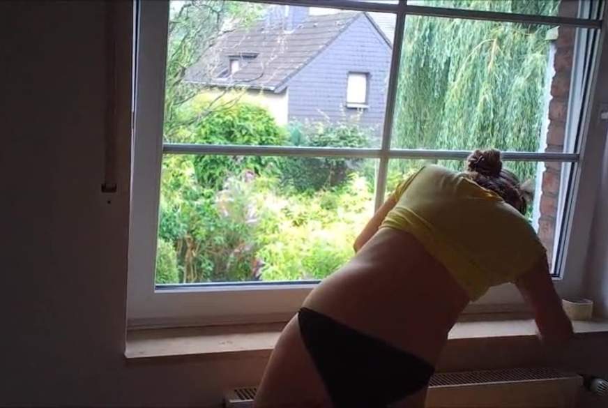 Nackt Putzen von angelgrazia06 pic1