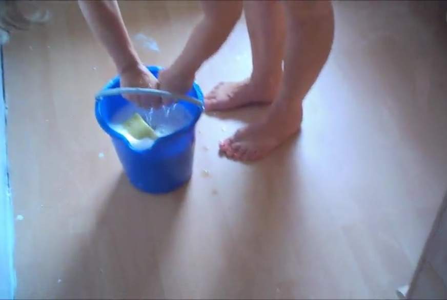 Nackt Putzen von angelgrazia06 pic4