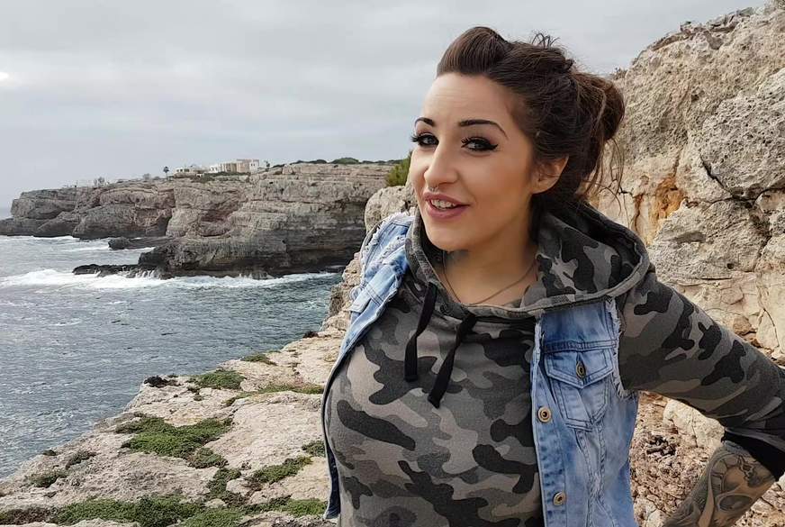 WildVicky: Spanier bekommt einen g******n