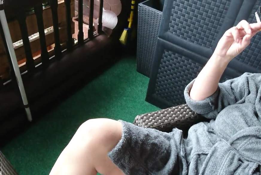 Hot-P***y66: Socken und Latschen   -Outdoor SMOKE-