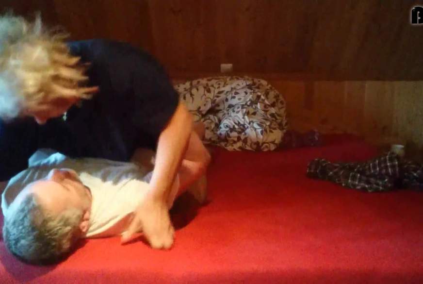 Hot-P***y66: Geiler Morgen F**k im Bett