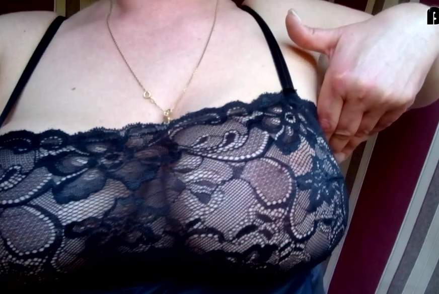 Hot-P***y66: Sexy und Frivol Outdoor im Strandkorb