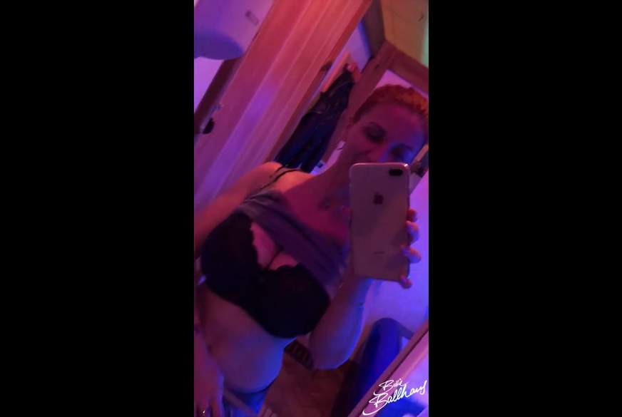 Im Solarium Teil 1 von BettieBallhaus