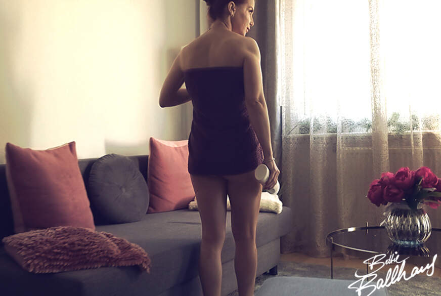 Schau mir beim Eincremen zu! von BettieBallhaus