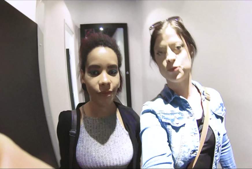 SKANDAL! Heimlicher Dre**r im Kaufhaus, Teil 2 von LaraLua*a