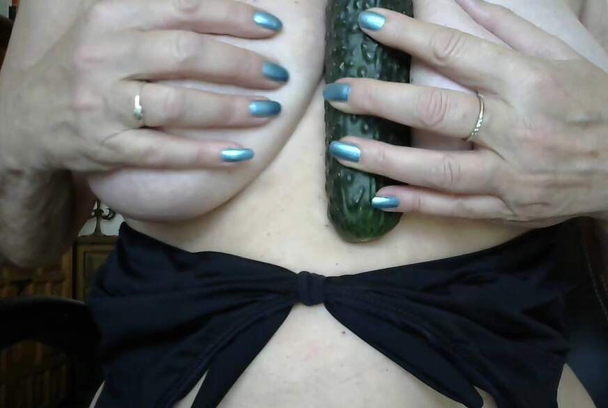 S***pSBUNNY: gurke oder zuccini?