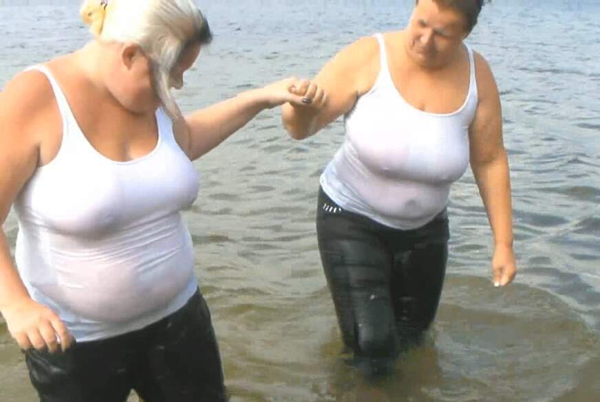 sweetdesire: Kleiderbaden und Jeans zerreißen 1