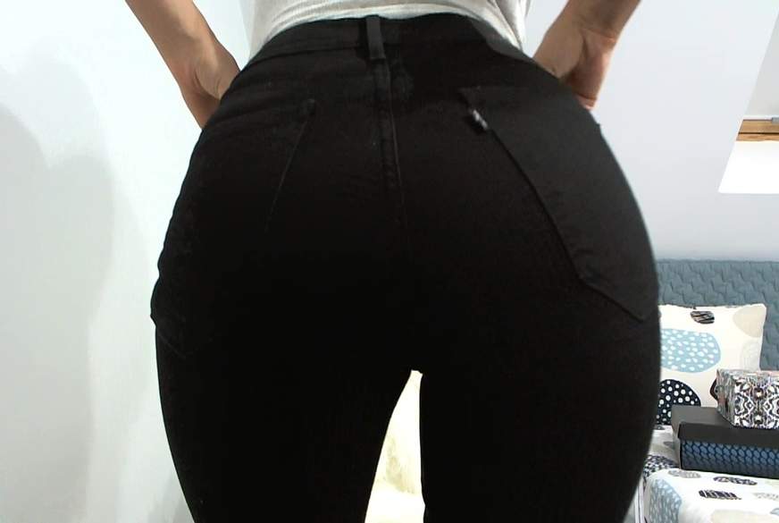 slim girl with big ass in jeans von FetishGoddess pic4
