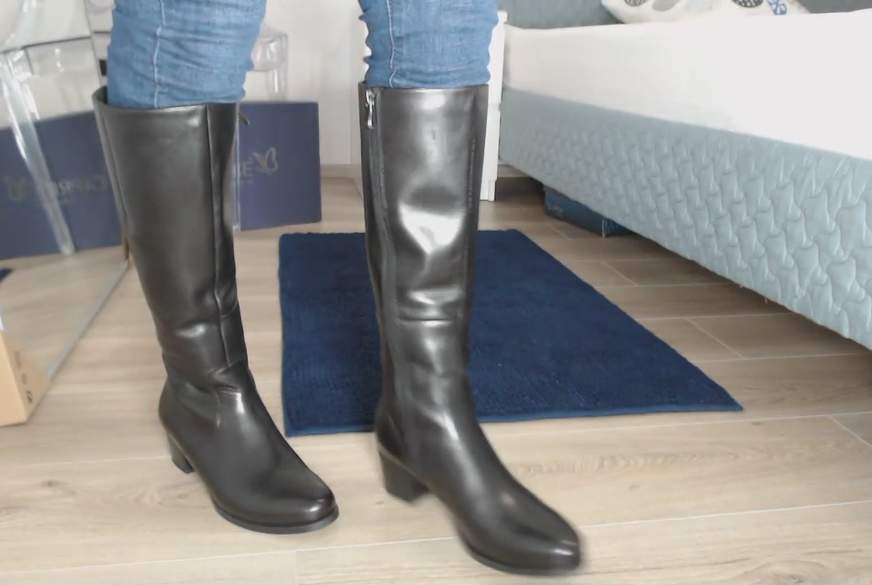 boot fetish. caprice leather boots von FetishGoddess pic4