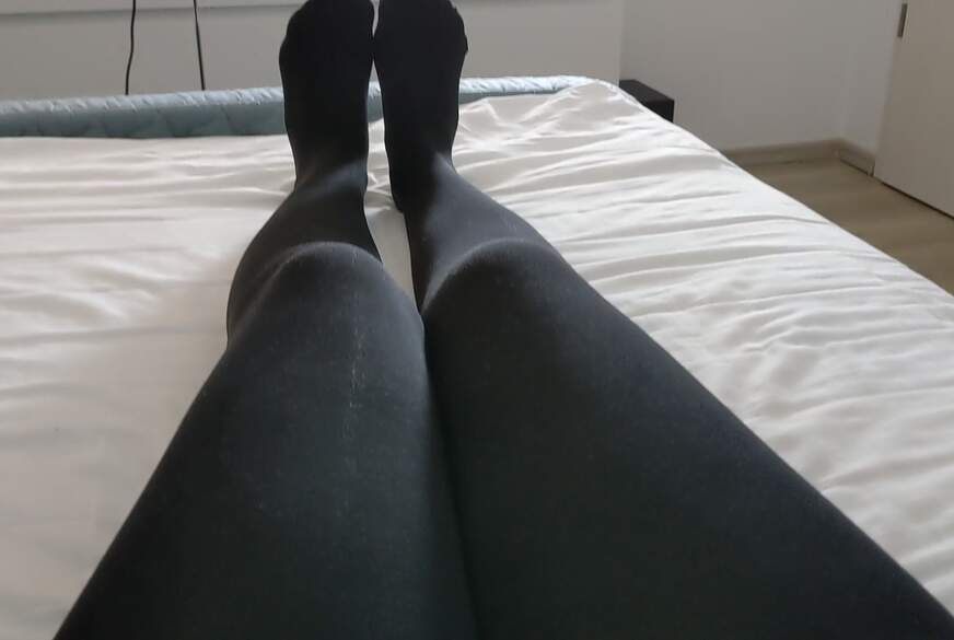 legs in opaque tights von FetishGoddess pic2