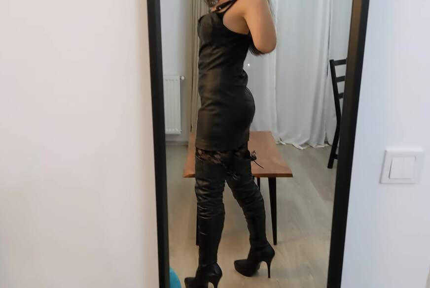 FetishGoddess: goon for my leather